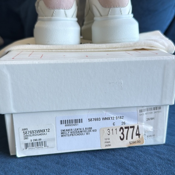 Alexander McQueen Kids Pink Round Toe Touch Strap Velcro
Sneakers Size 26 US 9.5 - Picture 10 of 11